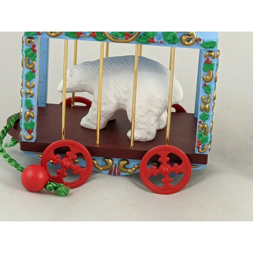 Hallmark polar bear